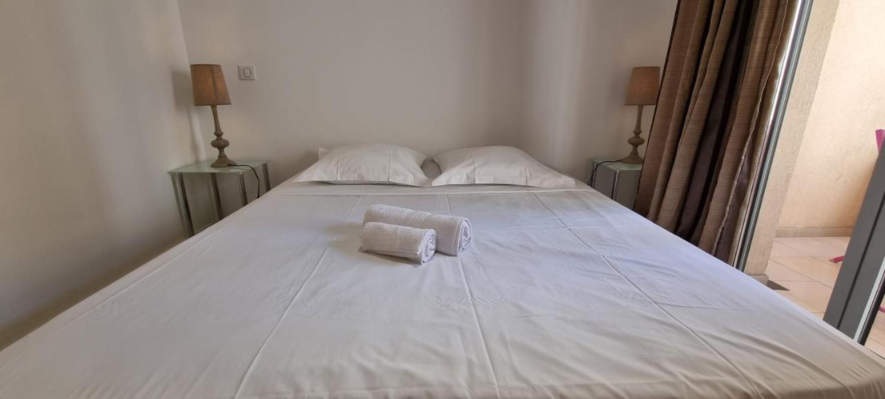 Le Vieux Port Apartments カンヌ エクステリア 写真